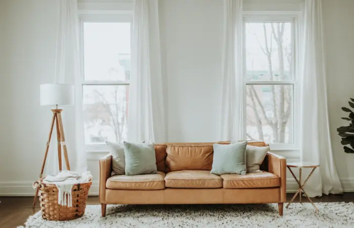 Un canapé classique avec des housses inamovibles