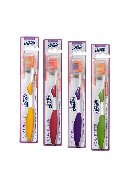Pasta del Capitano spazzolino pulizia completa setole medie