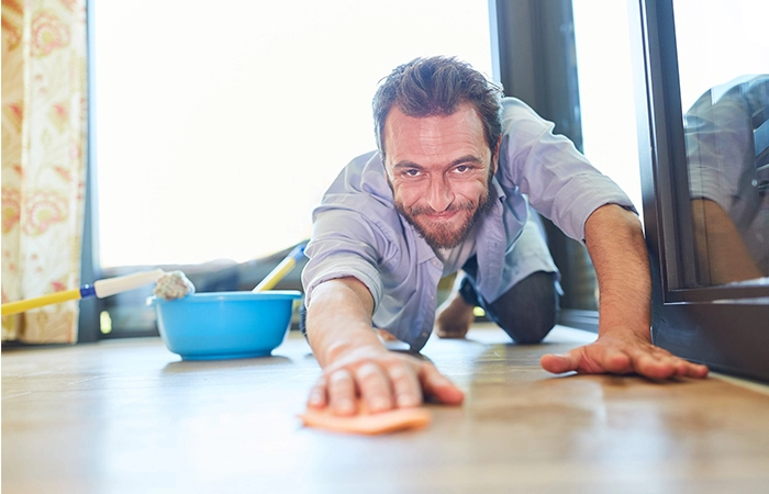 Una pulizia dei pavimenti approfondita