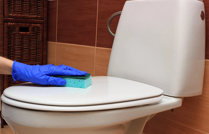 Una pulizia esterna del gabinetto, operazione altrettanto importante.